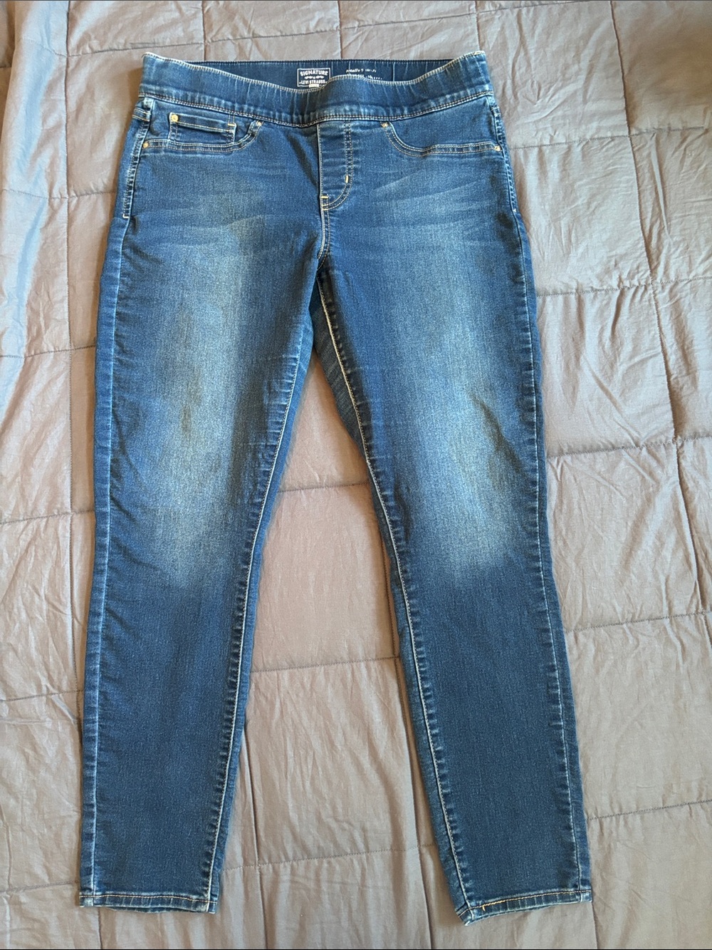 Levi's Signature Blue Stretch Skinny Jeggings